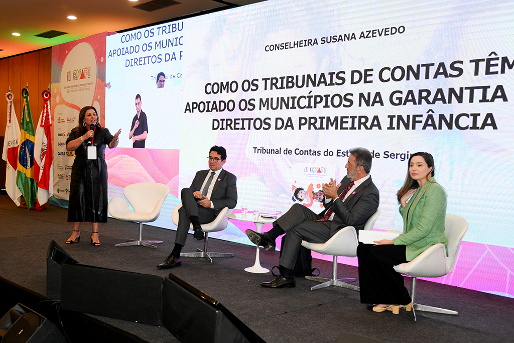 Como os Tribunais de Contas têm apoiado os municípios na garantia dos direitos da Primeira Infância fou um tema debatido no II Enapi